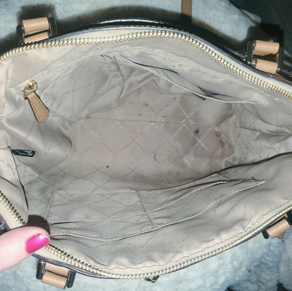 Michael Kors Purse - Picture 4 of 4